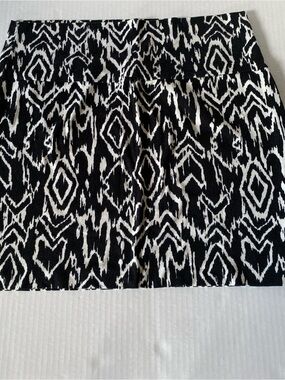 Vintage Women’s Mini Skirt Black And White Geometric Pattern Size M Ambiance